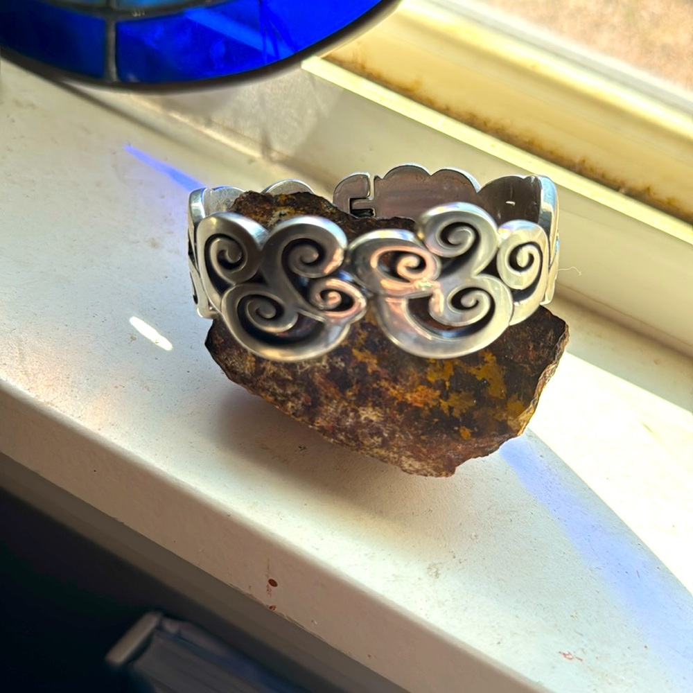 Brighton beautiful clasp silver bracelet